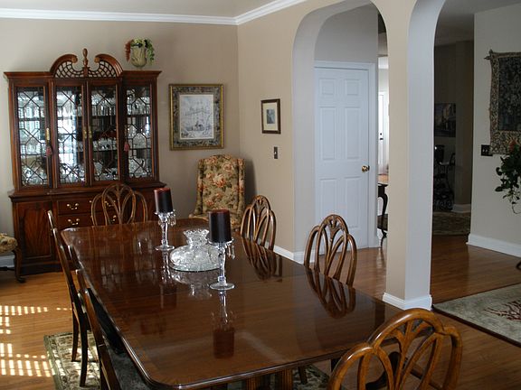 4th image of 6373 Clubside Dr