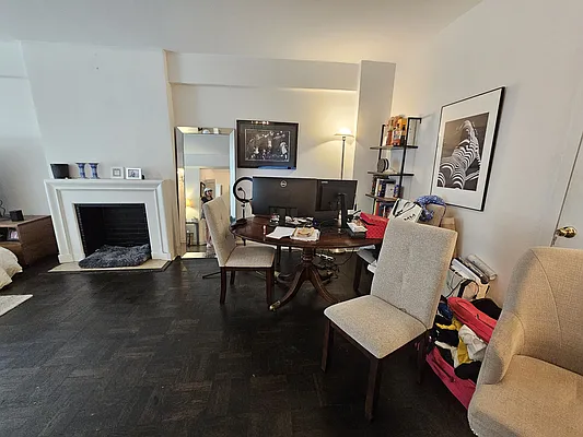 Rented by essential NEW YORK Real Estate | media 15