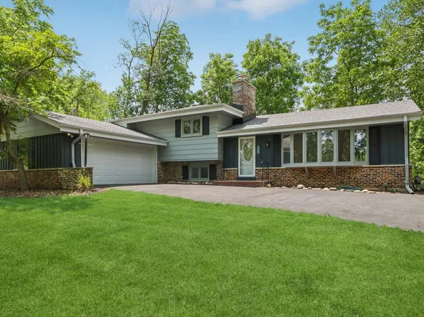 3325 Bradee ROAD, Brookfield, WI 53005