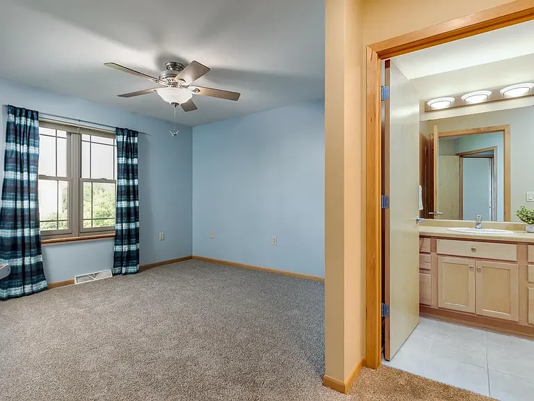 8261 Starr Grass Dr — Photo 5