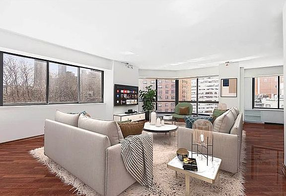 4th image of 200 E 61st St #5FG