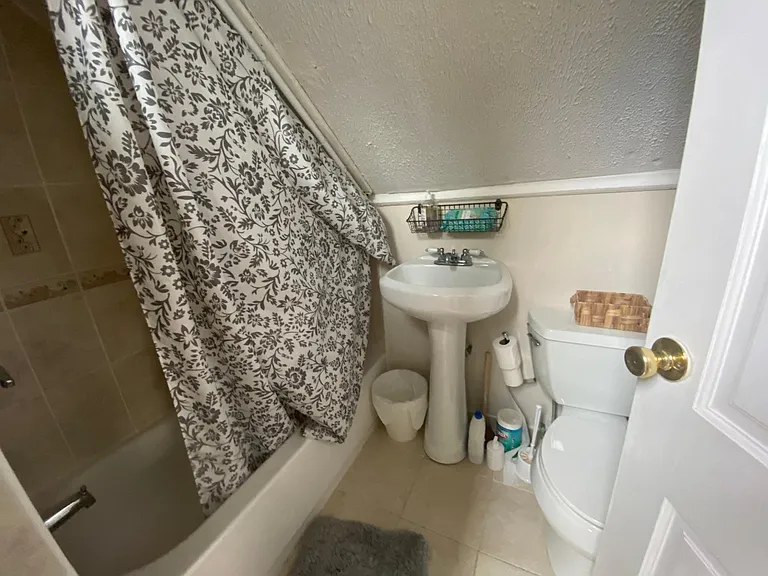 4 Gore Street Pl #A1 — Photo 7