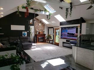 17 May St, Sharon, MA 02067