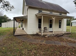 213 S Walnut St, Eureka, KS 67045