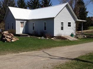 5218 Lapeer Rd, Columbiaville, MI 48421