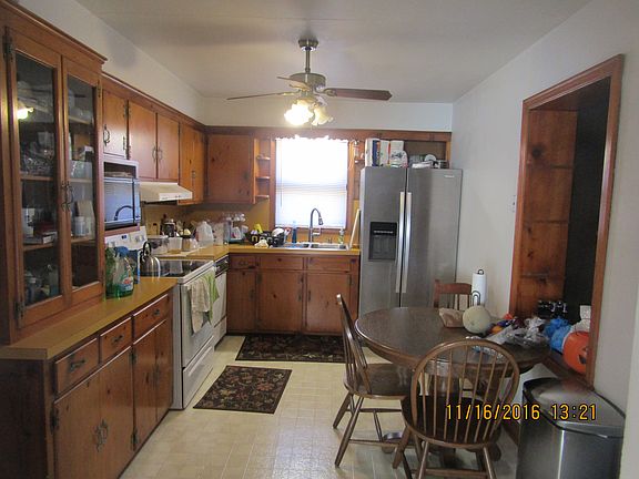 3rd image of 4517 Lewiston St NW