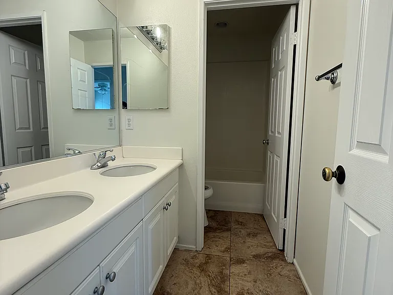 11061 Summerwood Dr — Photo 11