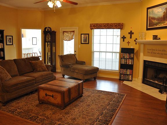 3rd image of 19312 Sandhill Ln
