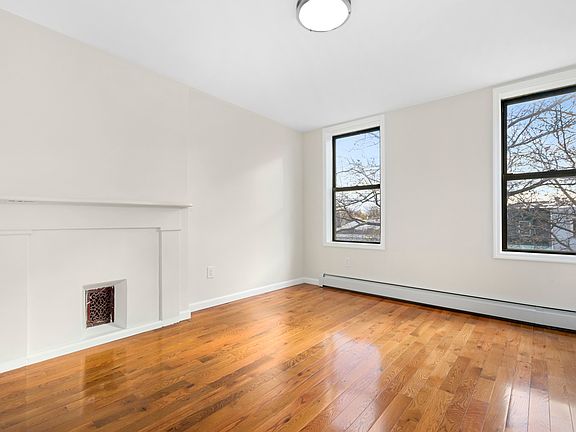 4th image of 65 Quincy St #2