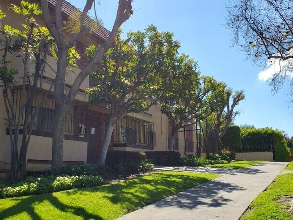 1st image of 546 N Mariposa Ave