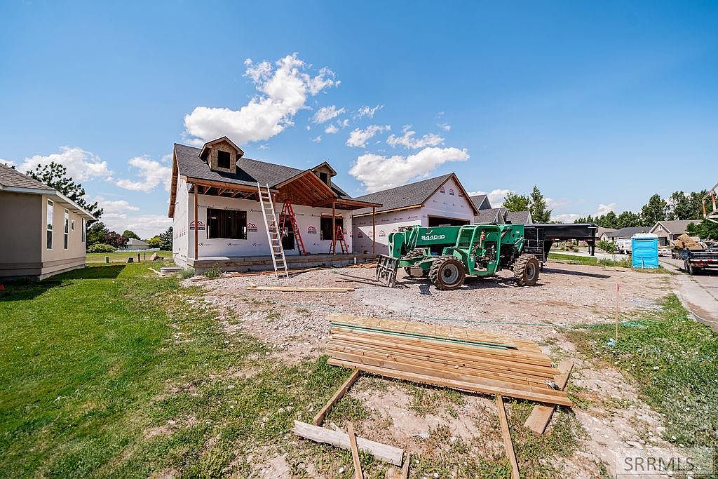 4955 Shadow Creek Dr