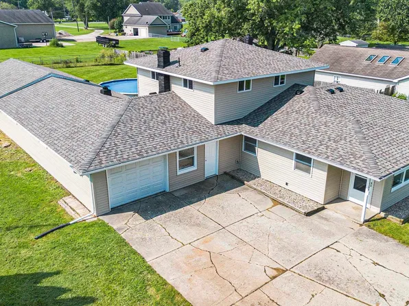 5112 Kendall Dr, Burton, MI 48509