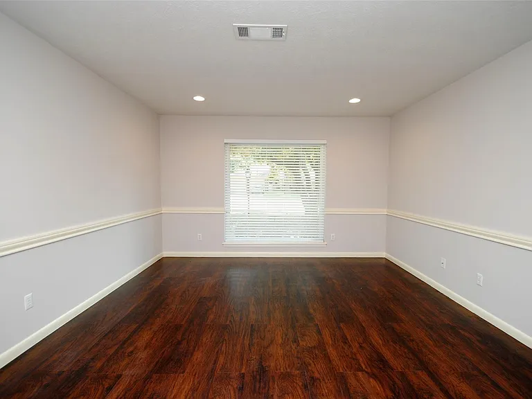 10659 Northbrook Dr — Photo 3