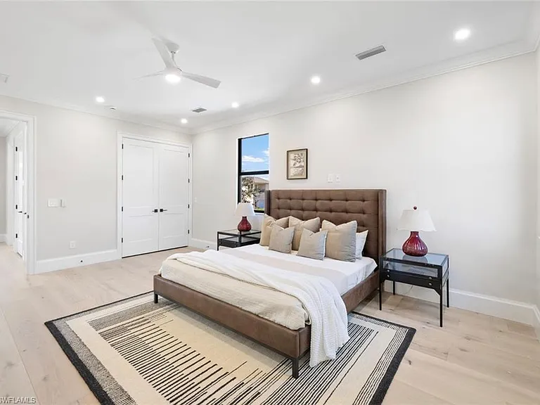 2721 Van Buren Ave — Photo 17