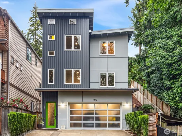 1312 211th Avenue NE, Sammamish, WA 98074