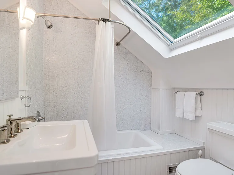 5 Hayseed Way — Photo 19