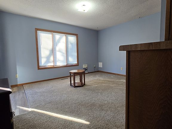 3rd image of 138 Sargent Dr #1