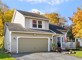 47 Dolman Dr, Rochester, NY 14624