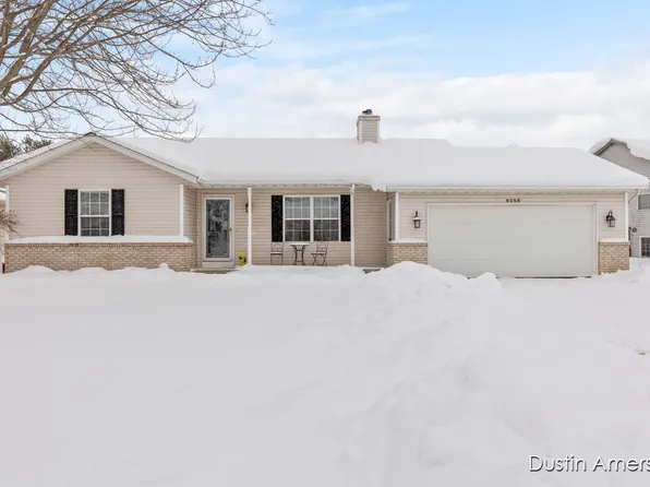 6258 Plainview Dr, Hudsonville, MI 49426