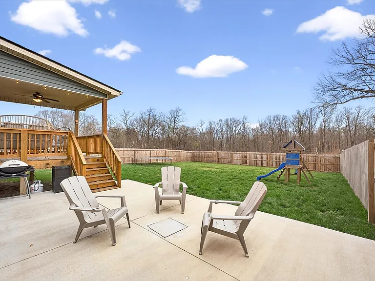 2361 Bridgeport Way — Photo 33