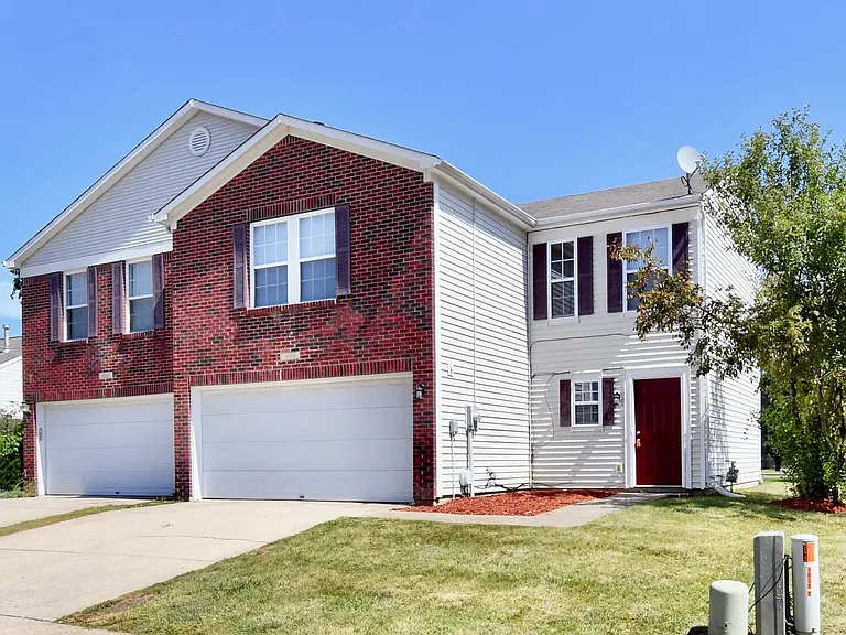 8030 Cork Bend Ln — Photo 4