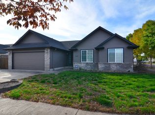 6096 Pine Ridge Pl, Eugene, OR 97402