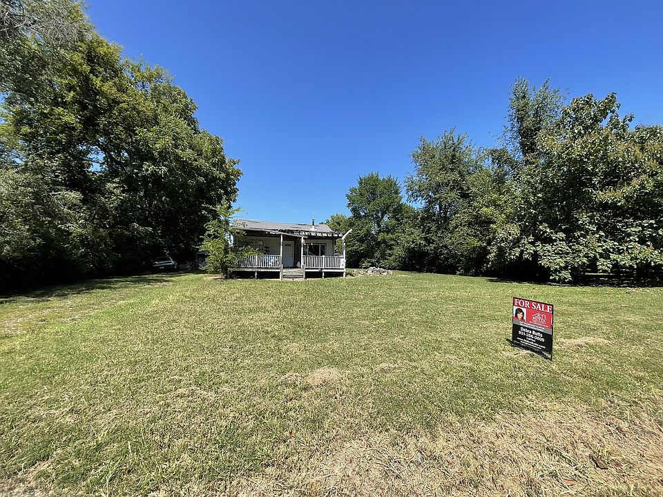 1st image of 160 Fairview Ln