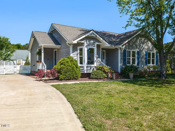 4908 Birkenhead Ct, Apex, NC 27539