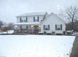 8918 Hamker Ct, North Ridgeville, OH 44039