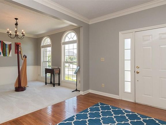 4th image of 14701 Melbourne Ct