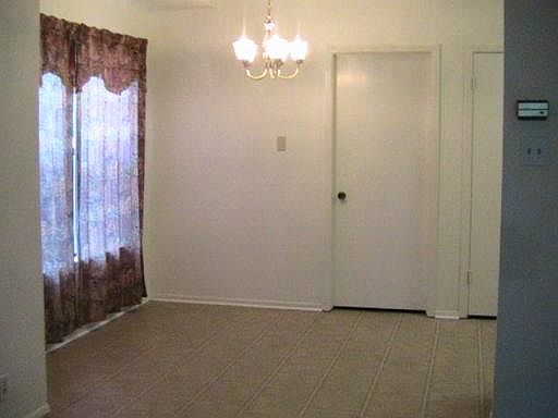 5th image of 6739 HICKORY SPRING DR