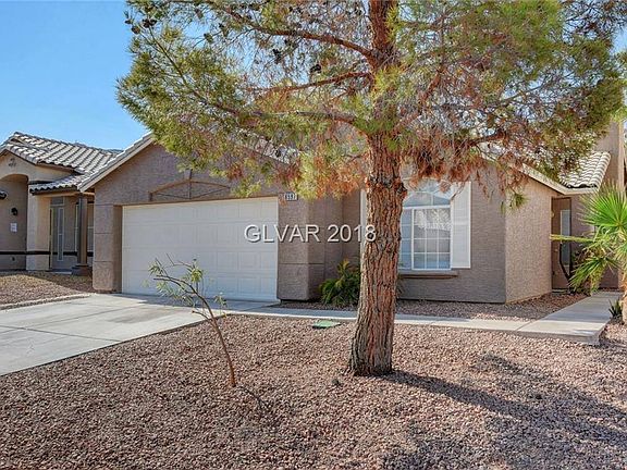 3rd image of 6597 Clover Wood Ln