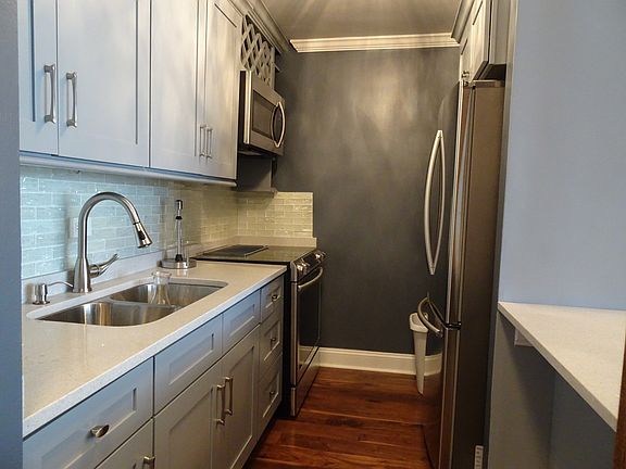 3rd image of 535 N Michigan Ave APT 2711