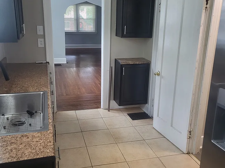 1418 Yarmouth Ave #1 — Photo 8