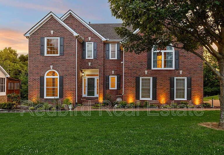 369 Dandridge Dr — Photo 1