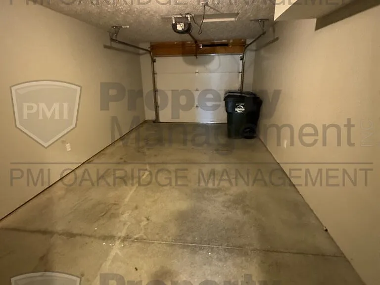771 Meadow Glen Ave — Photo 8