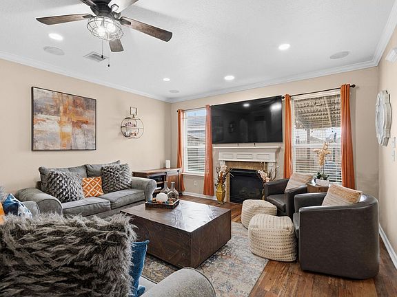 4th image of 1319 Collier Point Ln