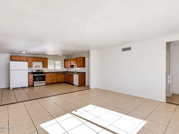 3rd image of 7437 E Calle Cuernavaca