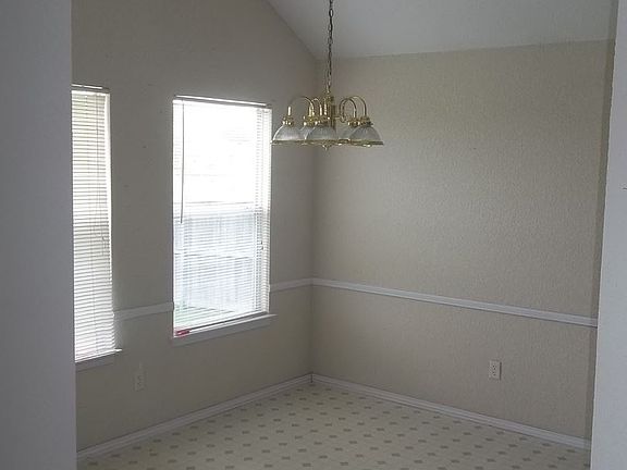 5th image of 1507 Bent Oak Dr