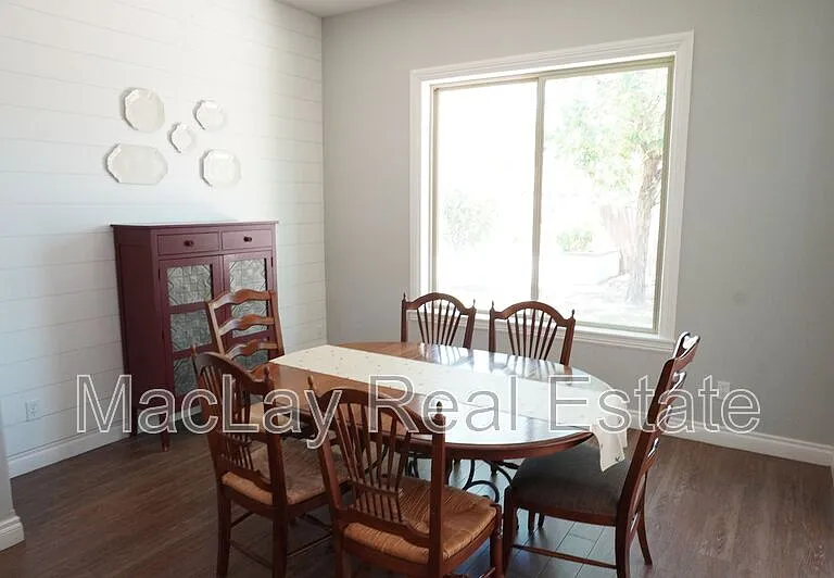 2910 E Wildhorse Dr — Photo 13