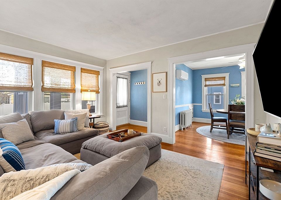 1st image of 135 Thacher St #135