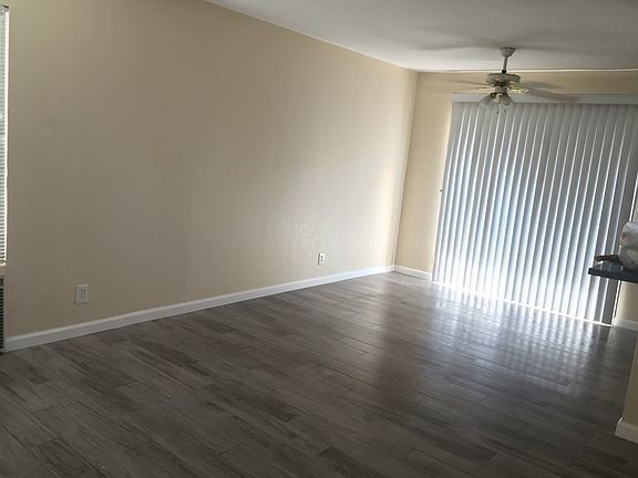 5th image of 4253 Central Ave Unit 4