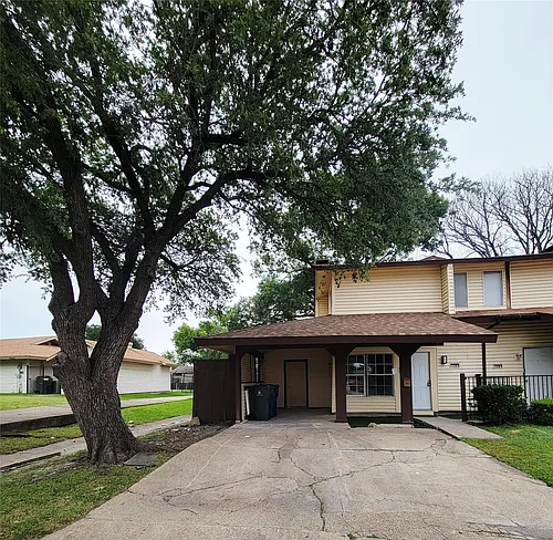 726 Arrowhead Cir Photo 1