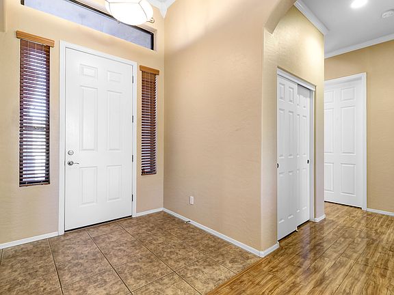 5th image of 819 N Payton