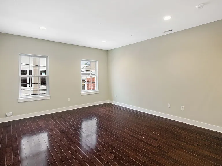 2608 Webster Street — Photo 3