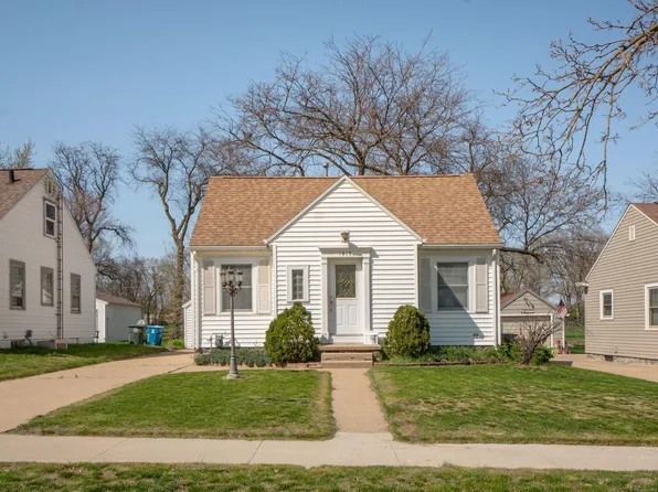 1415 Vine St, Waterloo, IA 50703