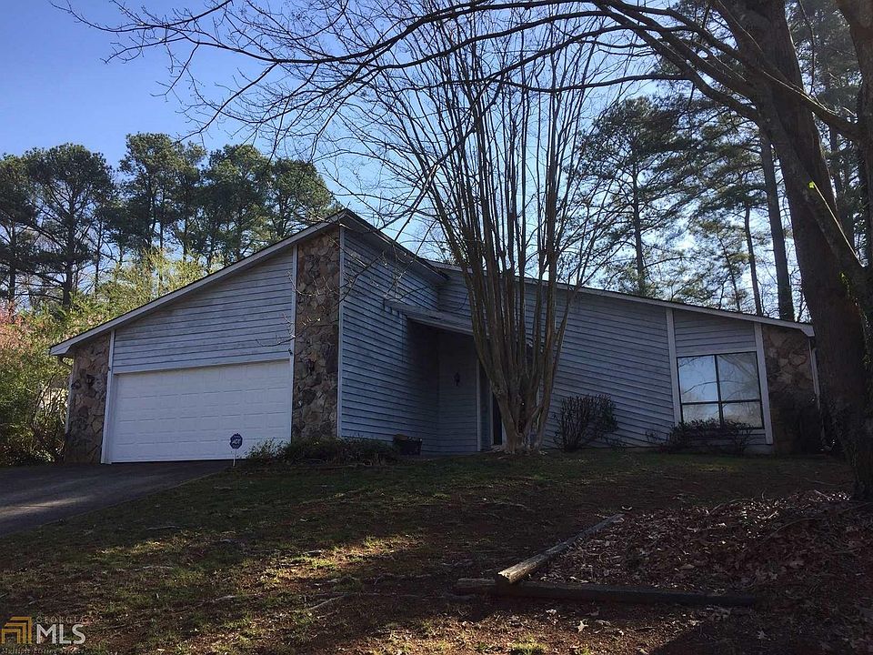 1st image of 1031 Park Forest Dr