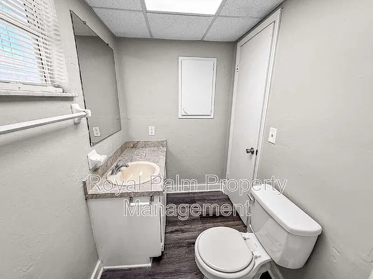 3744 Estelle Ave — Photo 24