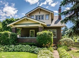 124 S Columbia St, Naperville, IL