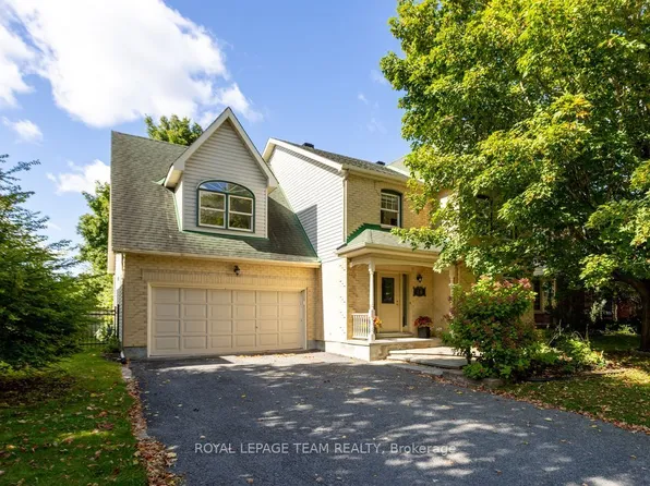 48 Delamere Dr, Ottawa, ON K2S 1R2